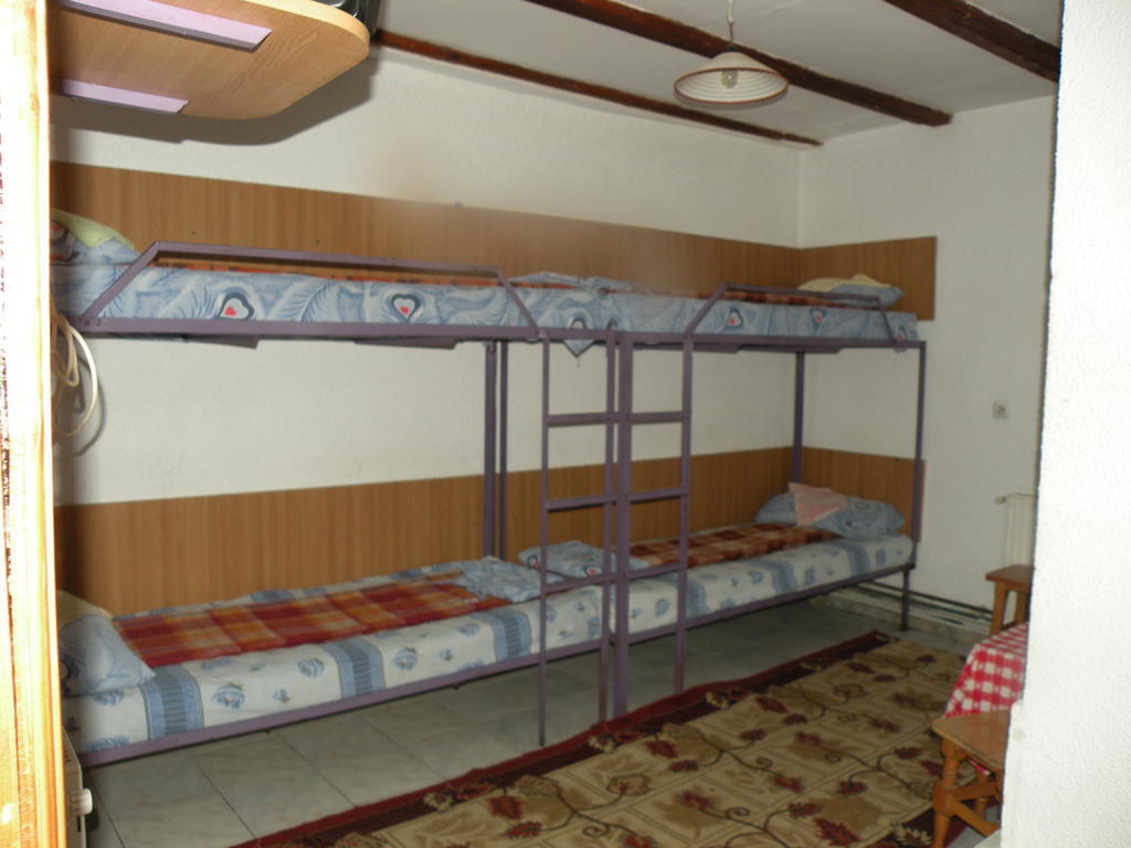 אונשטי Camping Paradisul Soferilor חדר תמונה